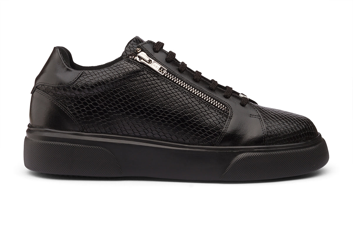 SEATTLE - ALL BLACK LEATHER SNEAKERS