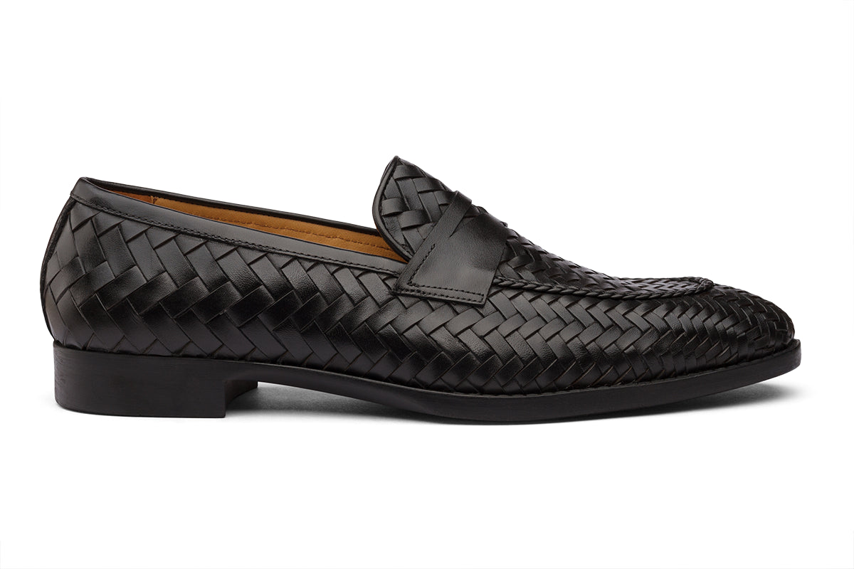 BRITAIN - BLACK HANDWOVEN LEATHER SHOES